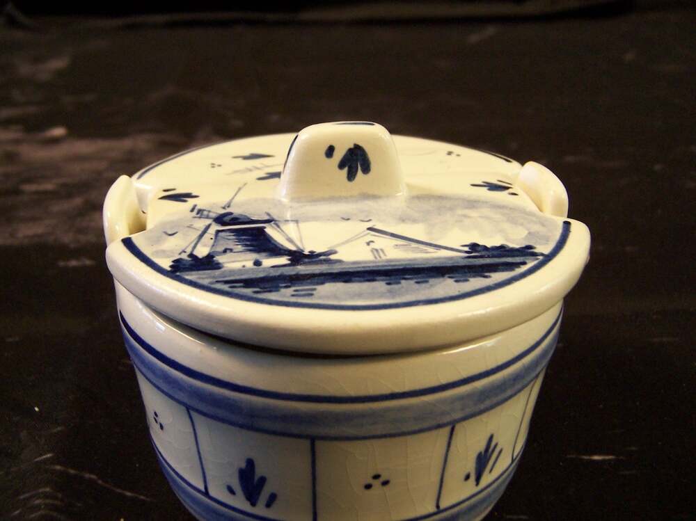 Vintage Elesva Delft Blue Butter Tub Handpainted Holland Clog Handles Lid 5-No 9